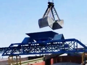 過駁輸送機(jī)在船舶貨物轉(zhuǎn)運(yùn)中的優(yōu)勢(shì)